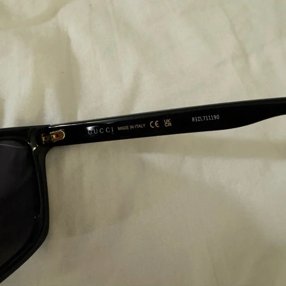 authentic stylish square Gucci Black/Bluish Sunglasses - Picture 10 of 15